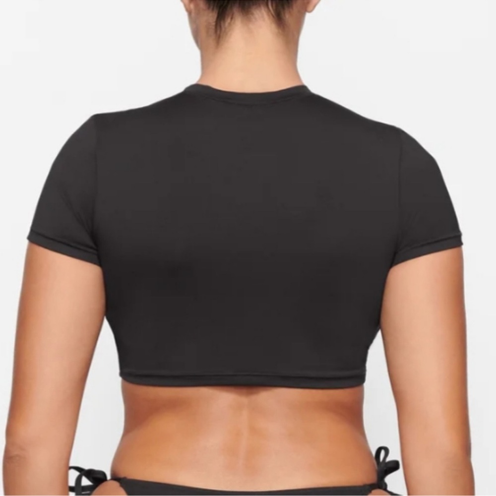 Skims swim crop top black T-SHIRT SW-TSH-0746 ONYX L Fitted Short Sleeve Top - Picture 7 of 11